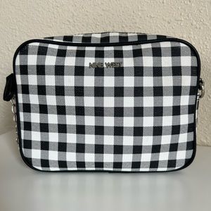 ⭐️Nine West checkered crossbody bag⭐️